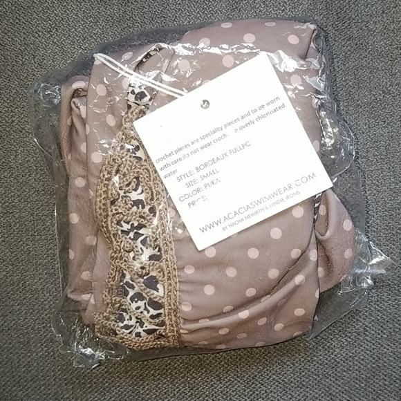 New acacia puka Bordeaux one-piece polka dot S tan - Picture 6 of 11